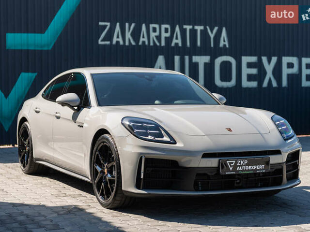 Сірий Порше Panamera, об'ємом двигуна 2.89 л та пробігом 1 тис. км за 179999 $, фото 2 на Automoto.ua
