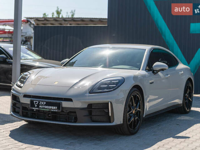 Сірий Порше Panamera, об'ємом двигуна 2.89 л та пробігом 1 тис. км за 179999 $, фото 3 на Automoto.ua