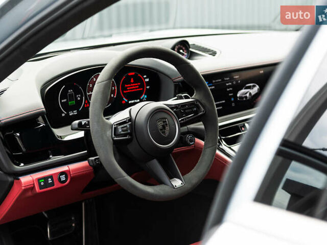 Серый Порше Панамера, объемом двигателя 4 л и пробегом 4 тыс. км за 319000 $, фото 27 на Automoto.ua