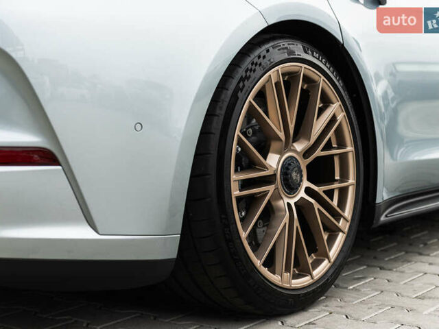 Серый Порше Панамера, объемом двигателя 4 л и пробегом 4 тыс. км за 325000 $, фото 21 на Automoto.ua