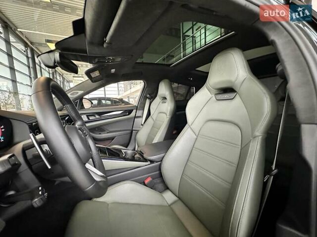 Серый Порше Панамера, объемом двигателя 4 л и пробегом 21 тыс. км за 295000 $, фото 14 на Automoto.ua