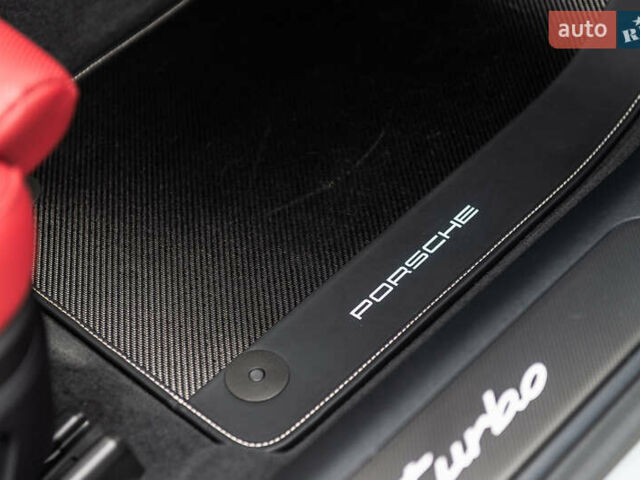 Серый Порше Панамера, объемом двигателя 4 л и пробегом 4 тыс. км за 319000 $, фото 50 на Automoto.ua
