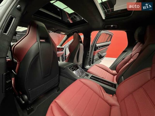 Сірий Порше Panamera, об'ємом двигуна 4 л та пробігом 1 тис. км за 235900 $, фото 45 на Automoto.ua