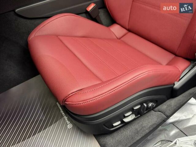 Сірий Порше Panamera, об'ємом двигуна 4 л та пробігом 1 тис. км за 235900 $, фото 28 на Automoto.ua