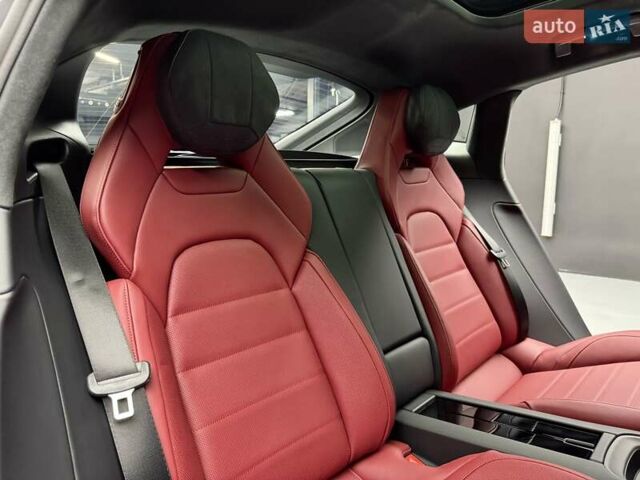 Сірий Порше Panamera, об'ємом двигуна 4 л та пробігом 1 тис. км за 235900 $, фото 49 на Automoto.ua