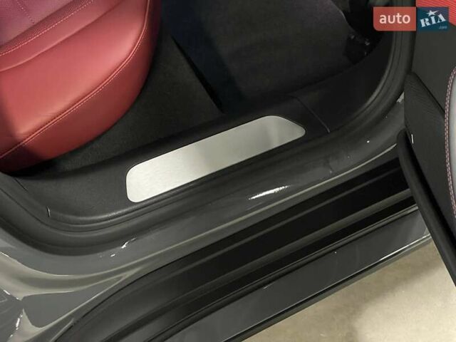 Сірий Порше Panamera, об'ємом двигуна 2.89 л та пробігом 7 тис. км за 177366 $, фото 22 на Automoto.ua