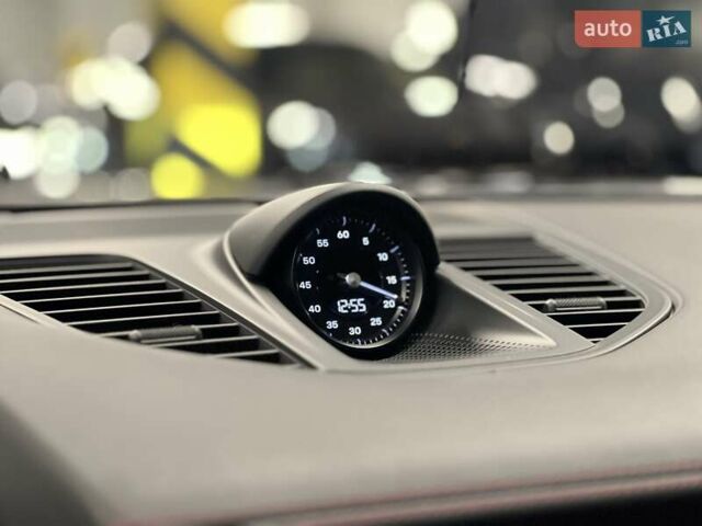 Сірий Порше Panamera, об'ємом двигуна 2.89 л та пробігом 7 тис. км за 177366 $, фото 41 на Automoto.ua