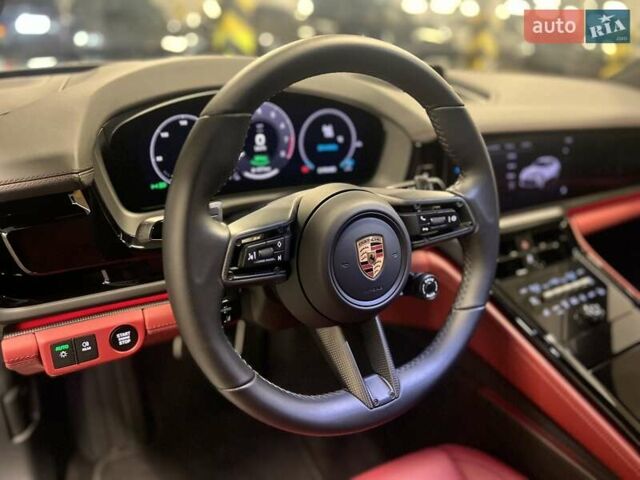 Сірий Порше Panamera, об'ємом двигуна 2.89 л та пробігом 7 тис. км за 177366 $, фото 32 на Automoto.ua