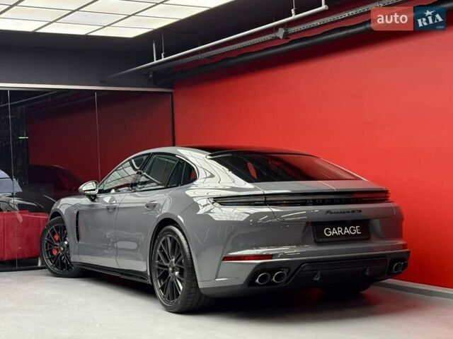 Сірий Порше Panamera, об'ємом двигуна 4 л та пробігом 1 тис. км за 235900 $, фото 21 на Automoto.ua