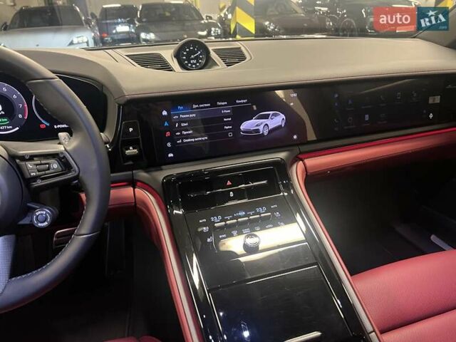 Сірий Порше Panamera, об'ємом двигуна 2.89 л та пробігом 7 тис. км за 177366 $, фото 33 на Automoto.ua