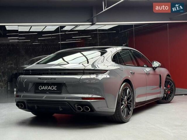 Сірий Порше Panamera, об'ємом двигуна 4 л та пробігом 1 тис. км за 235900 $, фото 16 на Automoto.ua