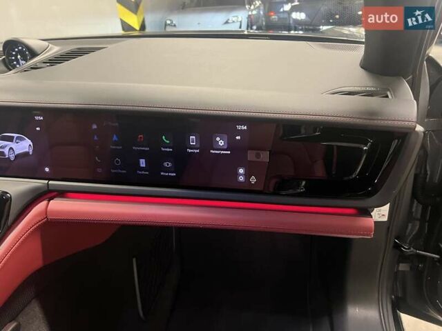 Сірий Порше Panamera, об'ємом двигуна 2.89 л та пробігом 7 тис. км за 177366 $, фото 48 на Automoto.ua