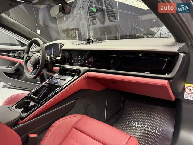 Сірий Порше Panamera, об'ємом двигуна 4 л та пробігом 1 тис. км за 235900 $, фото 60 на Automoto.ua