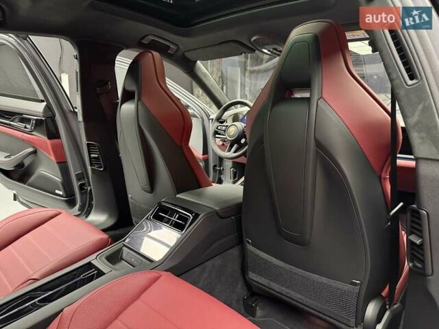 Сірий Порше Panamera, об'ємом двигуна 4 л та пробігом 1 тис. км за 235900 $, фото 51 на Automoto.ua