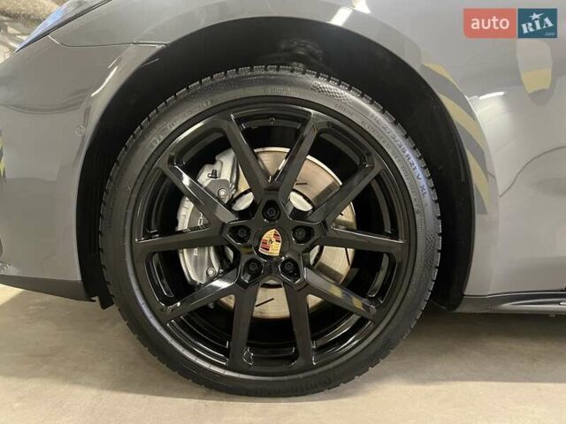 Сірий Порше Panamera, об'ємом двигуна 2.89 л та пробігом 7 тис. км за 177366 $, фото 15 на Automoto.ua