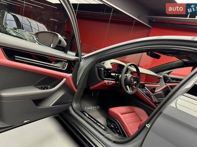 Сірий Порше Panamera, об'ємом двигуна 4 л та пробігом 1 тис. км за 235900 $, фото 23 на Automoto.ua