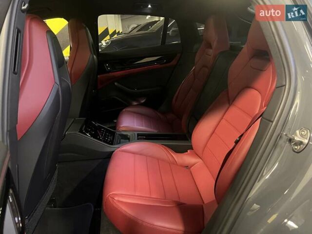 Сірий Порше Panamera, об'ємом двигуна 2.89 л та пробігом 7 тис. км за 177366 $, фото 49 на Automoto.ua