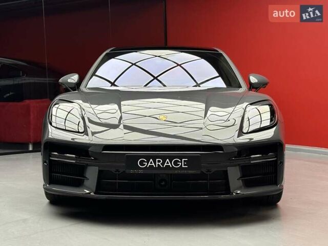 Сірий Порше Panamera, об'ємом двигуна 4 л та пробігом 1 тис. км за 235900 $, фото 1 на Automoto.ua