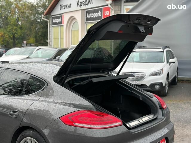 Порше Панамера 2013 в Виннице на Automoto.ua Серый Порше Панамера, объемом двигателя 3.6 л и пробегом 225 тыс. км за 29690 $, фото 13 на Automoto.ua