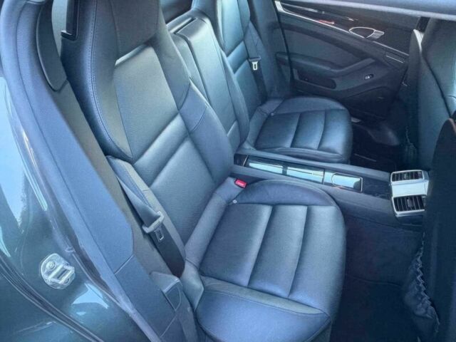 Серый Порше Панамера, объемом двигателя 3.6 л и пробегом 77 тыс. км за 8500 $, фото 9 на Automoto.ua