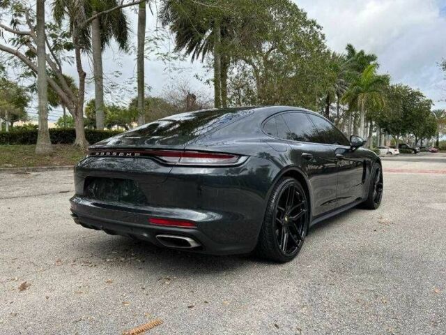 Сірий Порше Panamera, об'ємом двигуна 2.9 л та пробігом 32 тис. км за 33200 $, фото 4 на Automoto.ua