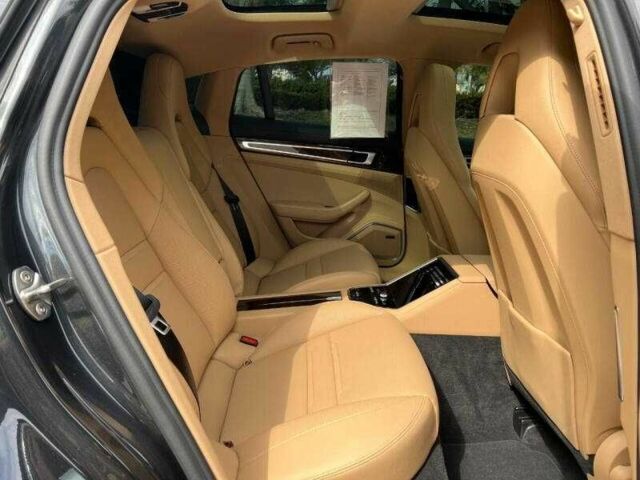 Сірий Порше Panamera, об'ємом двигуна 2.9 л та пробігом 32 тис. км за 33200 $, фото 15 на Automoto.ua