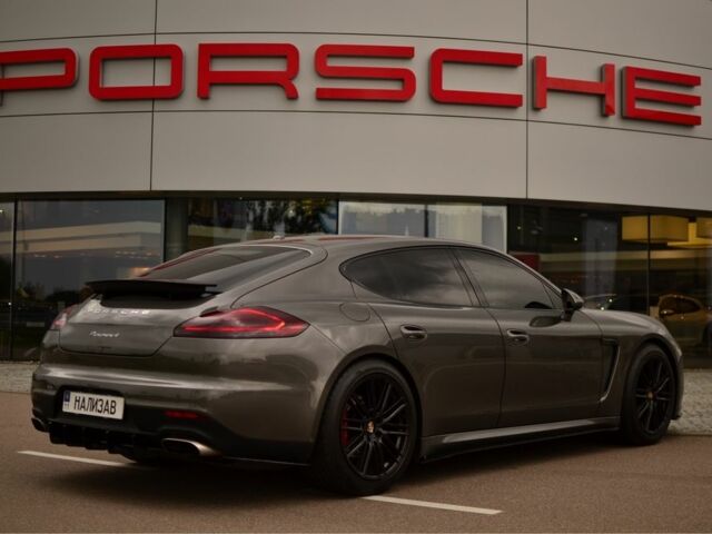 Сірий Порше Panamera, об'ємом двигуна 3.6 л та пробігом 112 тис. км за 27500 $, фото 16 на Automoto.ua