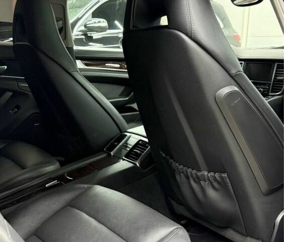 Сірий Порше Panamera, об'ємом двигуна 3.6 л та пробігом 112 тис. км за 27500 $, фото 9 на Automoto.ua