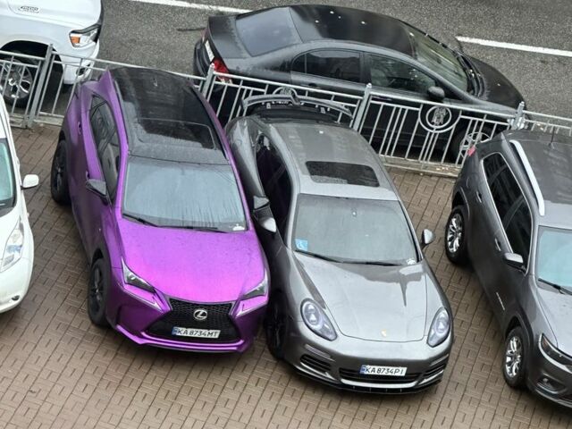 Сірий Порше Panamera, об'ємом двигуна 3.6 л та пробігом 112 тис. км за 27500 $, фото 12 на Automoto.ua