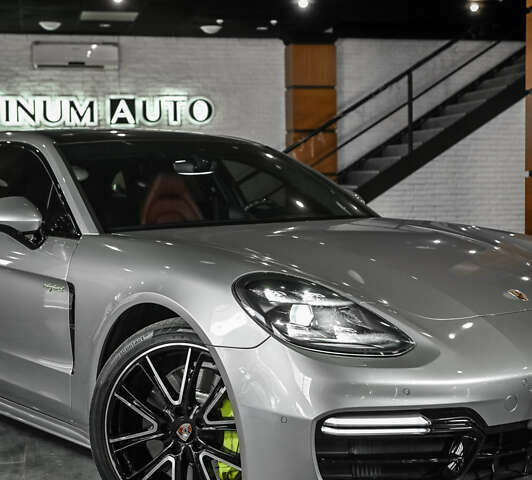 Сірий Порше Panamera, об'ємом двигуна 2.89 л та пробігом 27 тис. км за 91000 $, фото 66 на Automoto.ua