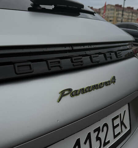 Серый Порше Панамера, объемом двигателя 2.9 л и пробегом 103 тыс. км за 63000 $, фото 4 на Automoto.ua