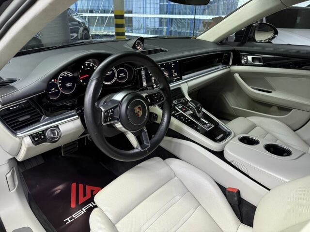 Серый Порше Панамера, объемом двигателя 2.9 л и пробегом 136 тыс. км за 51500 $, фото 17 на Automoto.ua
