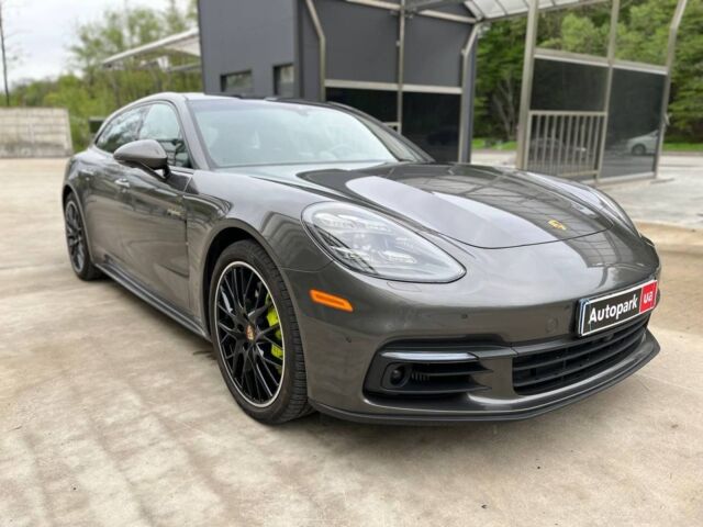 Сірий Порше Panamera, об'ємом двигуна 2.9 л та пробігом 49 тис. км за 75490 $, фото 2 на Automoto.ua