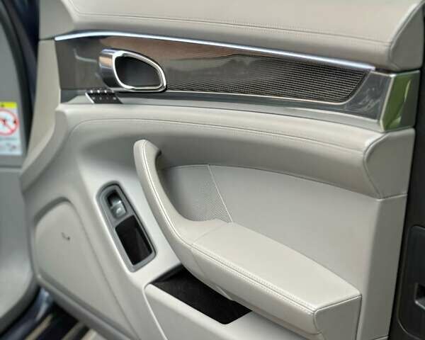 Синий Порше Панамера, объемом двигателя 4.8 л и пробегом 145 тыс. км за 22000 $, фото 17 на Automoto.ua