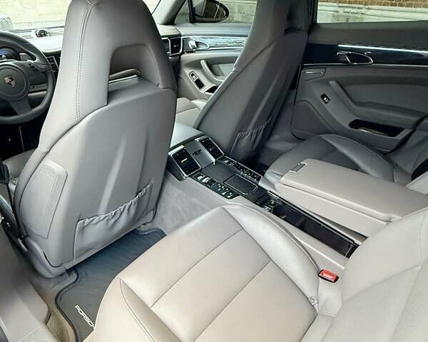 Синий Порше Панамера, объемом двигателя 4.8 л и пробегом 145 тыс. км за 22000 $, фото 21 на Automoto.ua