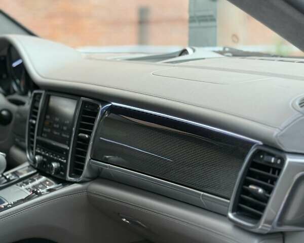 Синий Порше Панамера, объемом двигателя 4.8 л и пробегом 145 тыс. км за 22000 $, фото 16 на Automoto.ua