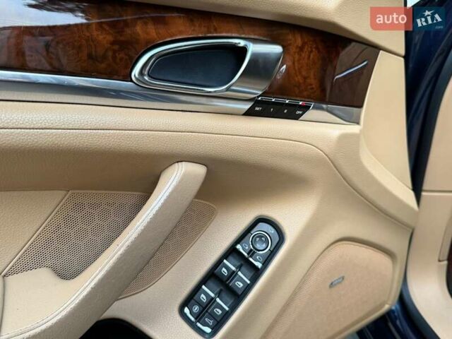 Синій Порше Panamera, об'ємом двигуна 3.61 л та пробігом 238 тис. км за 21500 $, фото 15 на Automoto.ua