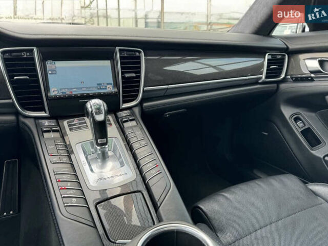 Синий Порше Панамера, объемом двигателя 4.81 л и пробегом 140 тыс. км за 42399 $, фото 6 на Automoto.ua