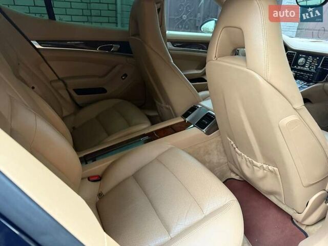 Синій Порше Panamera, об'ємом двигуна 3.61 л та пробігом 238 тис. км за 21500 $, фото 13 на Automoto.ua