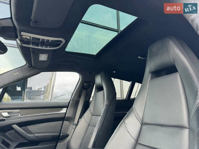 Синий Порше Панамера, объемом двигателя 4.81 л и пробегом 140 тыс. км за 42399 $, фото 4 на Automoto.ua