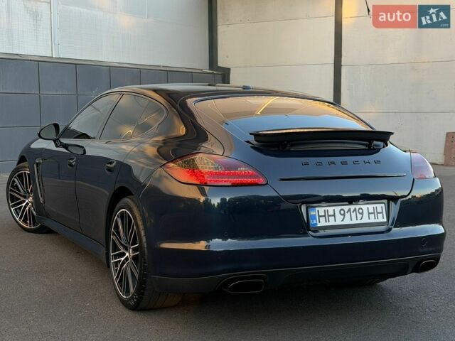 Синій Порше Panamera, об'ємом двигуна 3.6 л та пробігом 245 тис. км за 15700 $, фото 22 на Automoto.ua