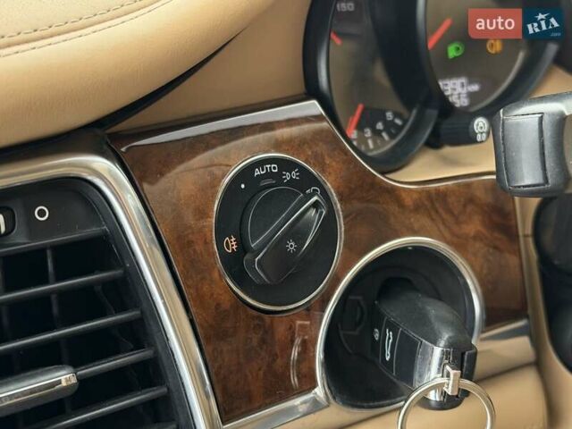 Синий Порше Панамера, объемом двигателя 4.81 л и пробегом 200 тыс. км за 23000 $, фото 30 на Automoto.ua