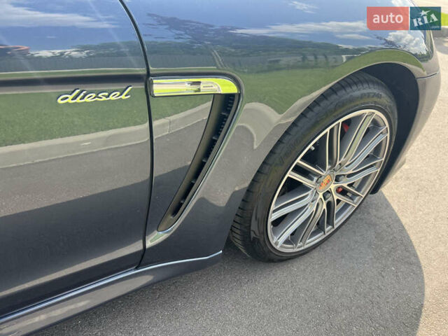 Синій Порше Panamera, об'ємом двигуна 2.97 л та пробігом 134 тис. км за 28700 $, фото 6 на Automoto.ua