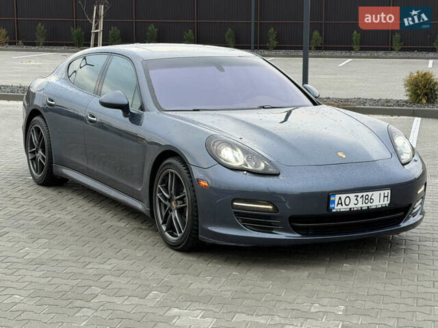 Синій Порше Panamera, об'ємом двигуна 3.61 л та пробігом 160 тис. км за 18000 $, фото 4 на Automoto.ua
