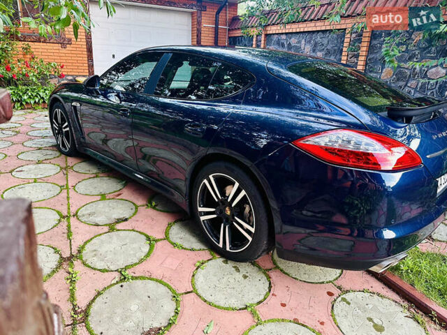 Порше Панамера 2013 в Киеве на Automoto.ua Синий Порше Панамера, объемом двигателя 4.81 л и пробегом 115 тыс. км за 32500 $, фото 16 на Automoto.ua