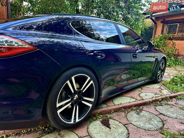 Порше Панамера 2013 в Киеве на Automoto.ua Синий Порше Панамера, объемом двигателя 4.81 л и пробегом 115 тыс. км за 32500 $, фото 13 на Automoto.ua