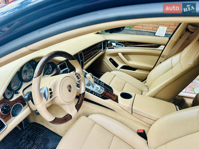 Порше Панамера 2013 в Киеве на Automoto.ua Синий Порше Панамера, объемом двигателя 4.81 л и пробегом 115 тыс. км за 32500 $, фото 17 на Automoto.ua