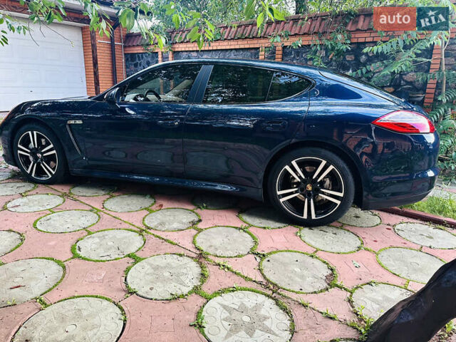 Порше Панамера 2013 в Киеве на Automoto.ua Синий Порше Панамера, объемом двигателя 4.81 л и пробегом 115 тыс. км за 32500 $, фото 15 на Automoto.ua