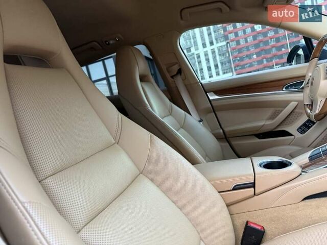 Порше Панамера 2013 в Киеве на Automoto.ua Синий Порше Панамера, объемом двигателя 3.61 л и пробегом 81 тыс. км за 33222 $, фото 35 на Automoto.ua
