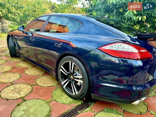 Порше Панамера 2013 в Киеве на Automoto.ua Синий Порше Панамера, объемом двигателя 4.81 л и пробегом 115 тыс. км за 32500 $, фото 10 на Automoto.ua